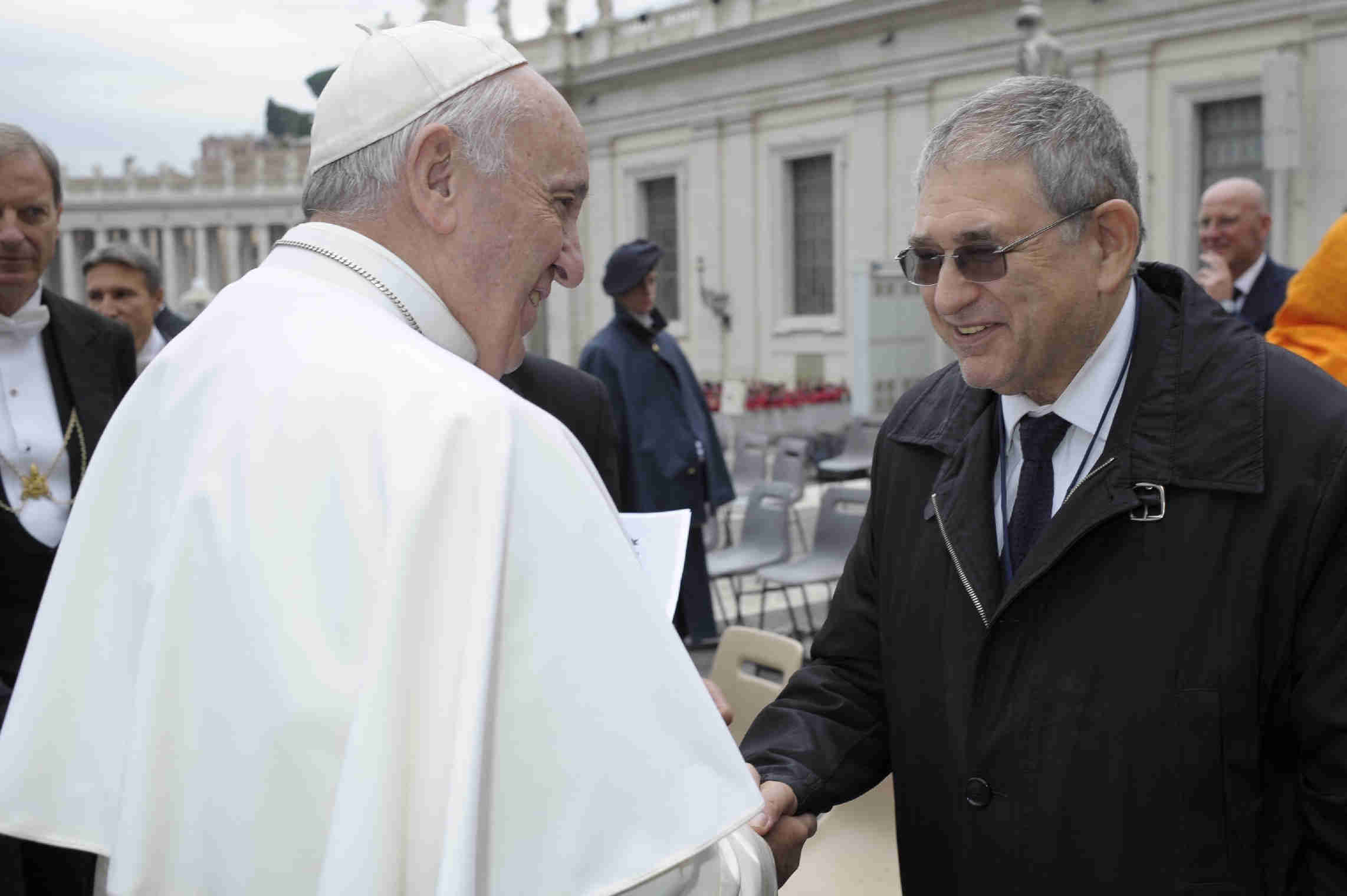 Dr. Shimon Samuels meeting Pope Francis